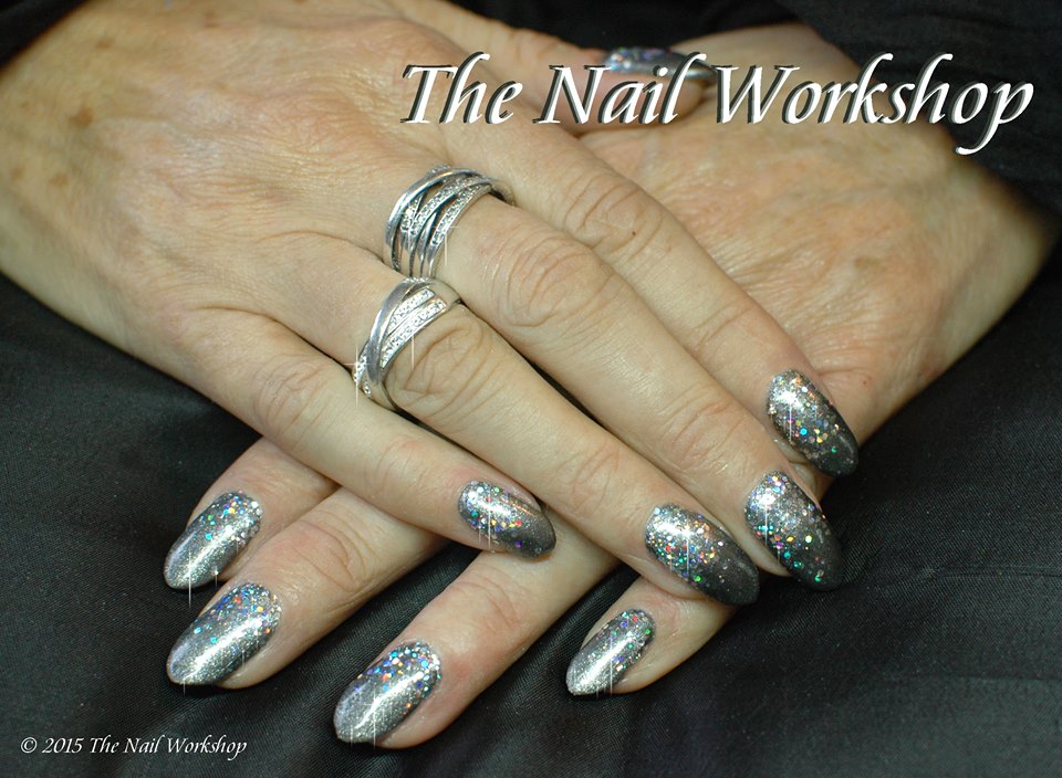 Gelish Magneto Iron Princess with Glitter